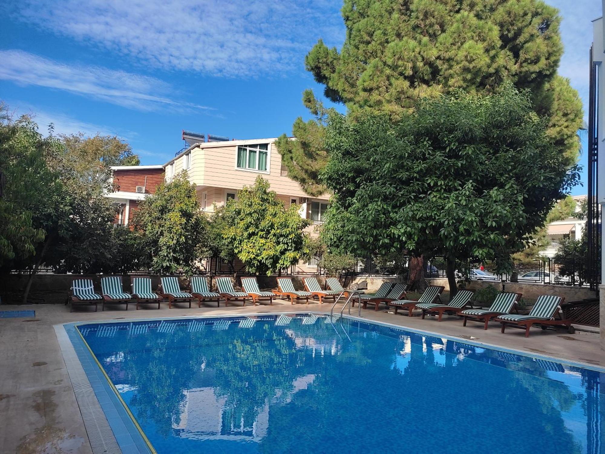 Garden Prizma Rooms&Aparts Kemer Phòng bức ảnh